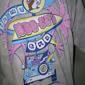 Buc-ee's Medium Grey Tie-Dye Surf Graphic T-Shirt Pink Palm Trees